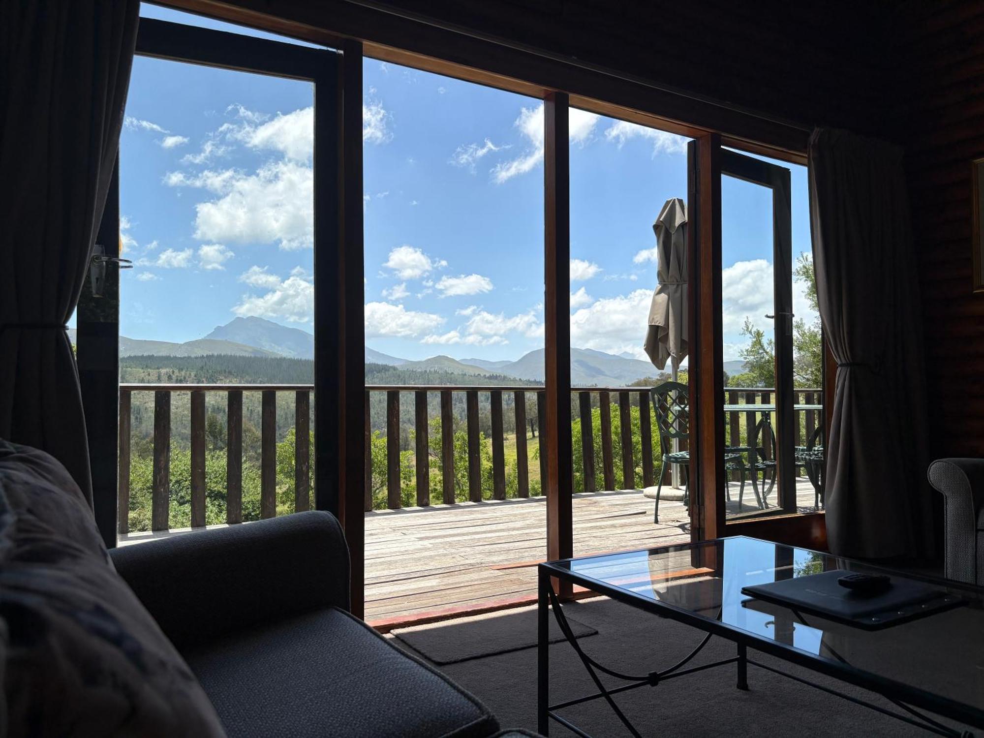 Eight Bells Mountain Inn