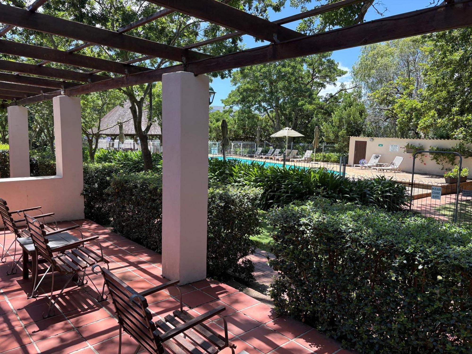 Inn Eight Bells Mountain 4*